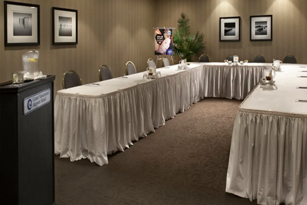 Best Western Plus Vancouver Airport Hotel 3*,